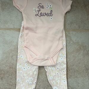 Baby girl Pink Floral Baby Onesie and Pants Set 3-6 months